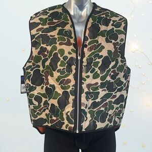 Golden Age Camouflage Zip-Up Vest in size XL - NWT